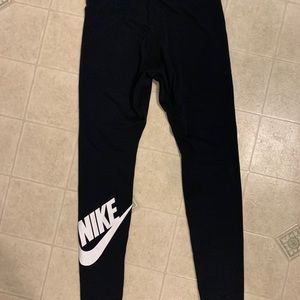 Nike leggings